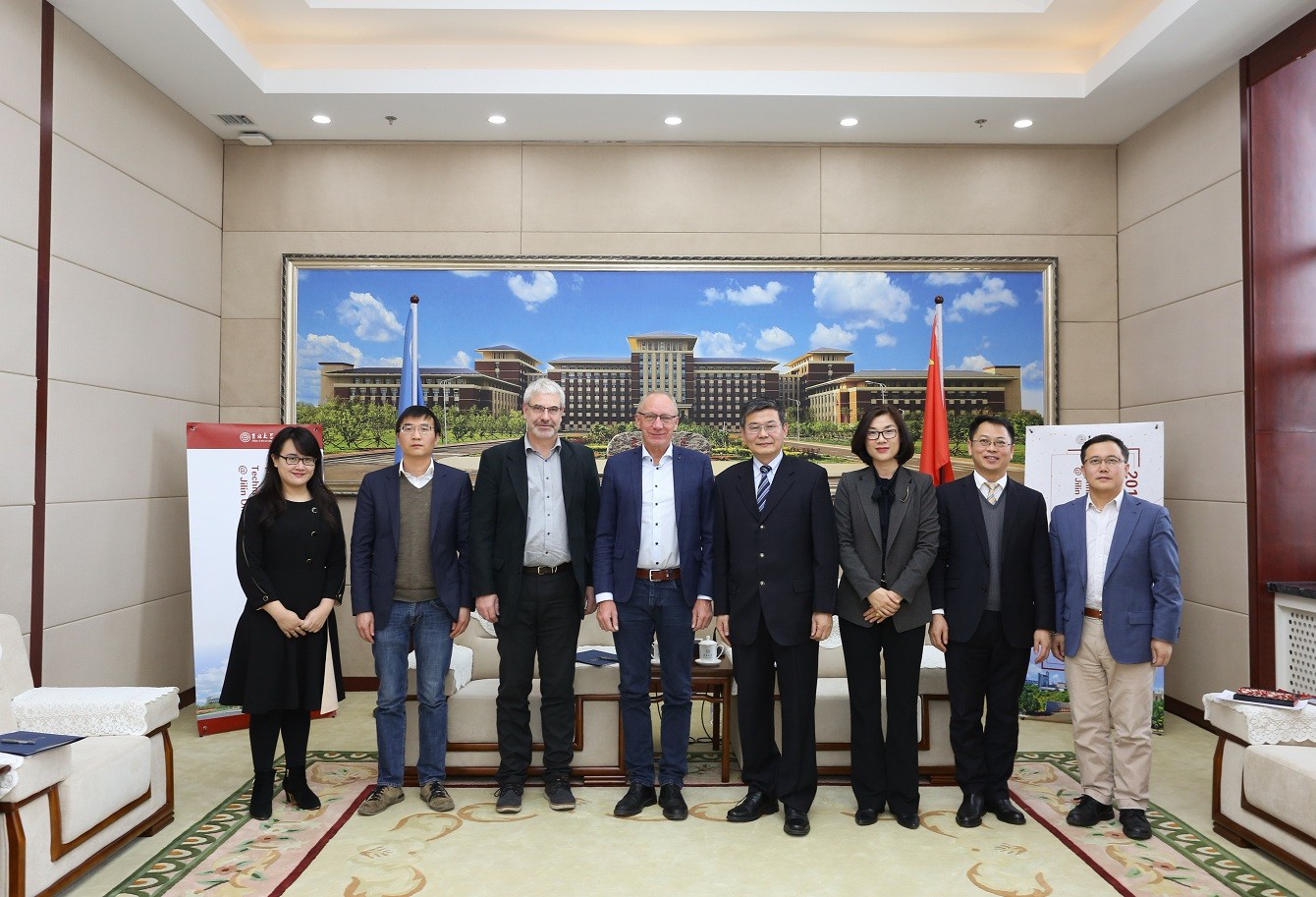 1585556064849029.jpg SUI_14921.jpg